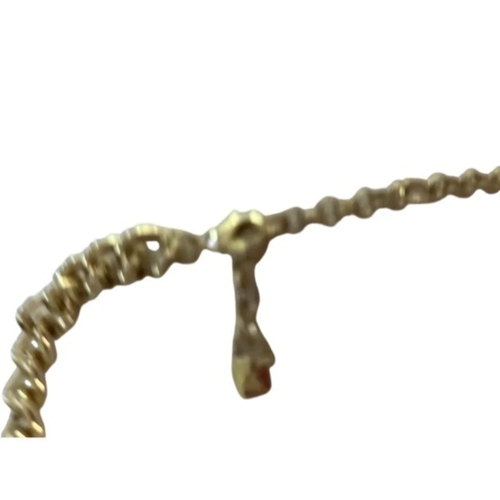 Gold Tone Chunky Curb Chain Necklace with Black Stone Accents Statement Jewelry - Picture 4 of 7